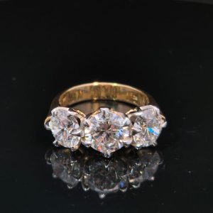 18ct Yellow Gold 3 Stone Lab Diamond Ring 5 Carat TDW