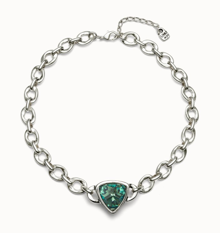 UNO de 50 Link Chain Necklace with a Green Crystal