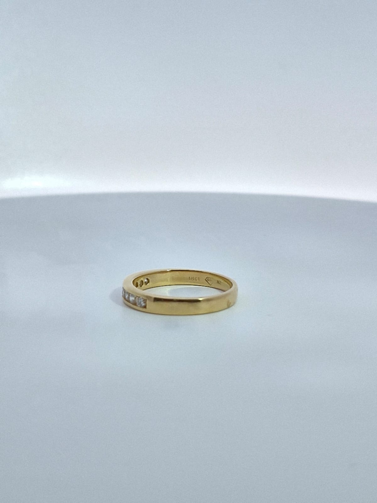 18ct Yellow Gold and Diamond Channel Set - Image 2