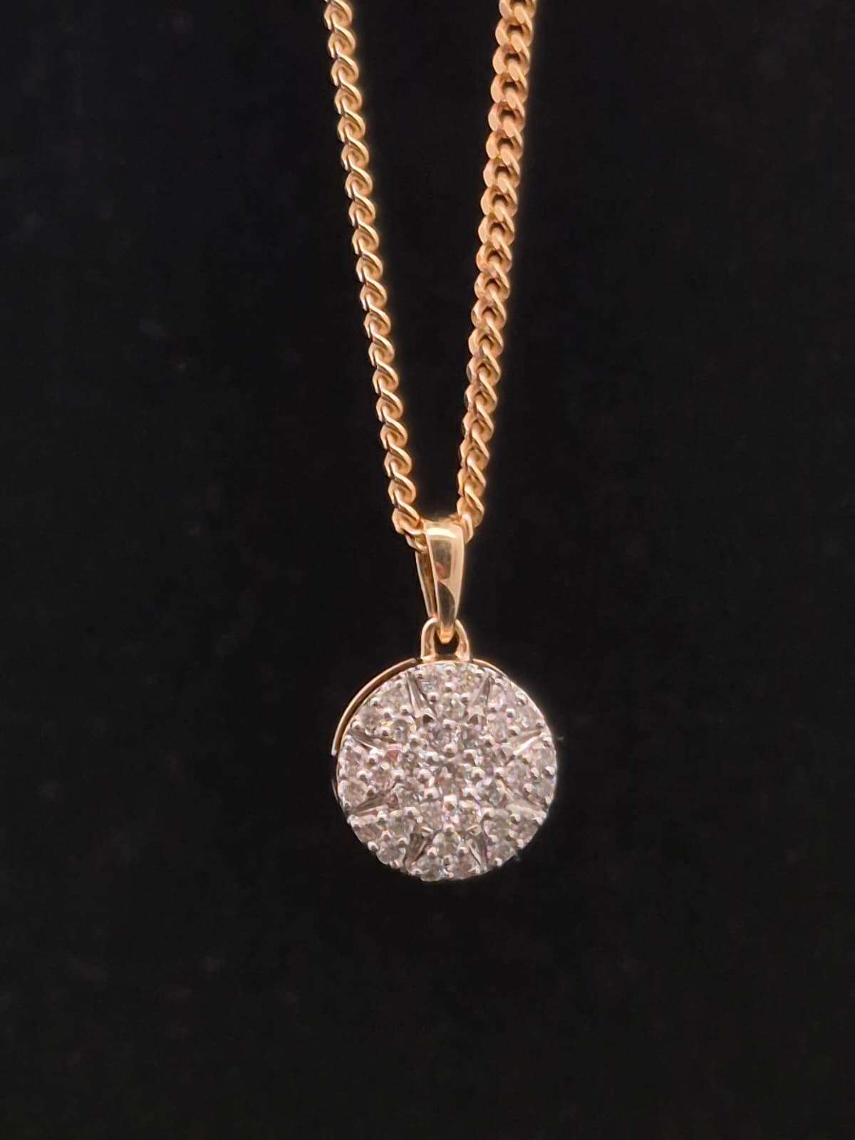 9ct Yellow Gold Diamond Cluster Pendant
