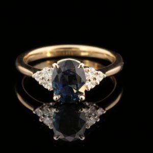 18ct Yellow Gold Sapphire and 0.17ct Diamond Ring