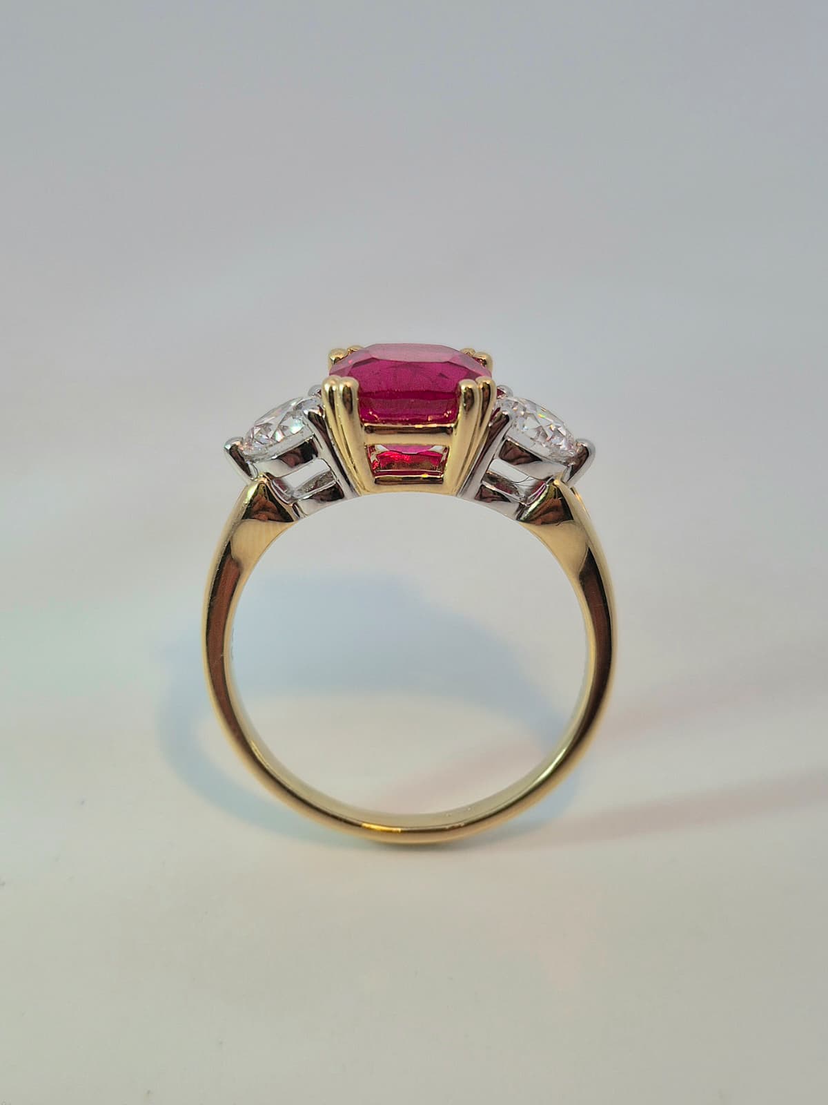 18ct Yellow Gold Ruby and Lab Grown Diamond Ring - Image 3