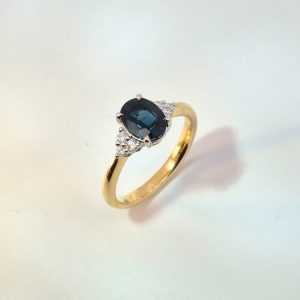 18ct Yellow Gold Sapphire and 0.17ct Diamond Ring